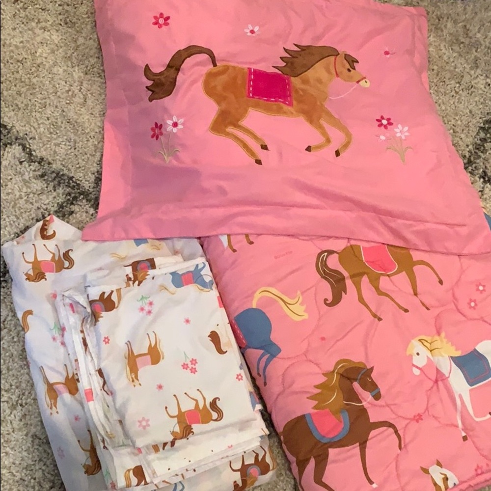 Twin Size Horse Bedding
